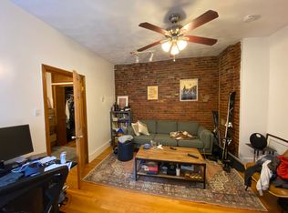 89 Prince St APT 4R, Boston, MA 02113