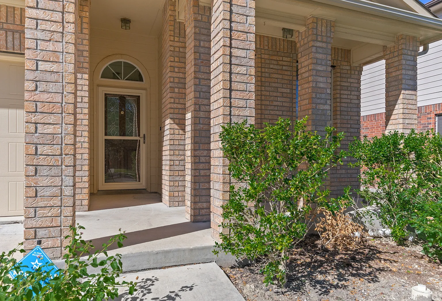 4 bed, 2472 sqft, $2,350 — Photo 3