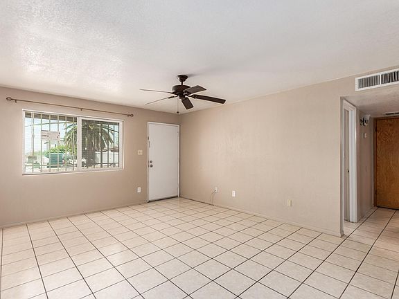 4th image of 815 E Hazel Dr #817