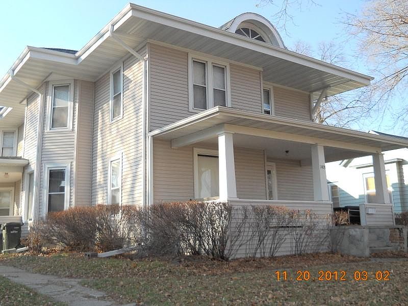 Front of the building, entrance to apartment is on the north.