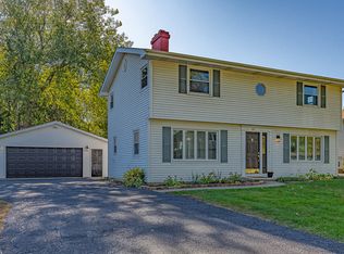 1817 Burr Oak Ln, Lindenhurst, IL 60046