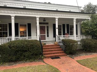 226 S Memorial Ave, Walterboro, SC 29488