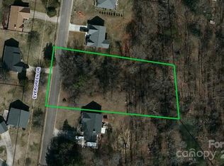 2088 Evergreen Dr, Newton, NC 28658