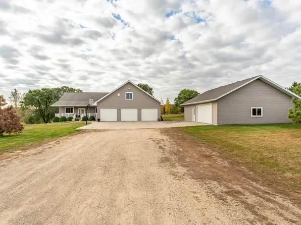 23082 Highland Dr, Fergus Falls, MN 56537
