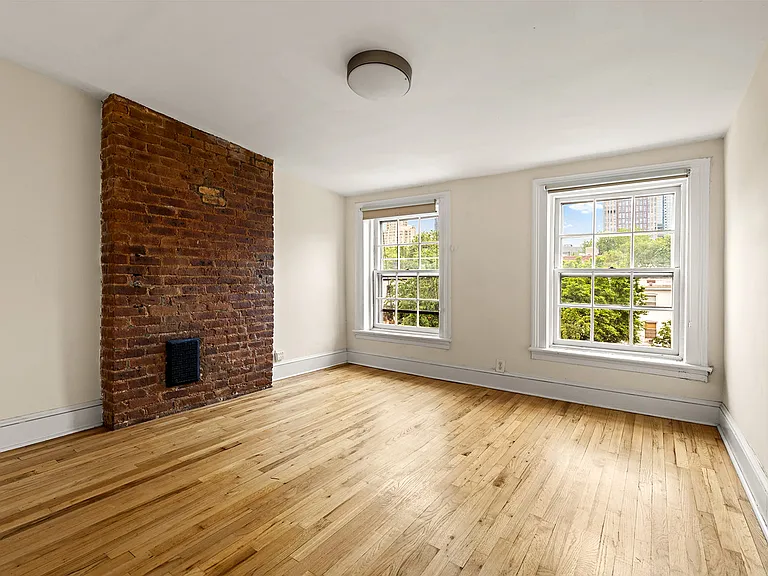 246 Cumberland St #2 — Photo 7