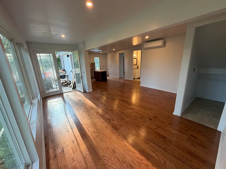 7 Karen Pl — Photo 5
