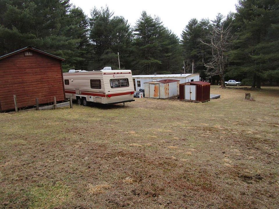 1st image of 220 Ashlyn Ln