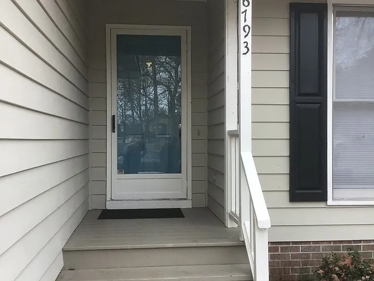 6793 Candlewood Dr — Photo 3