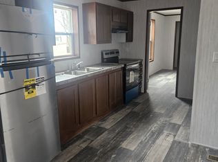 1600 S 30th St Trailer 156, Escanaba, MI 49829