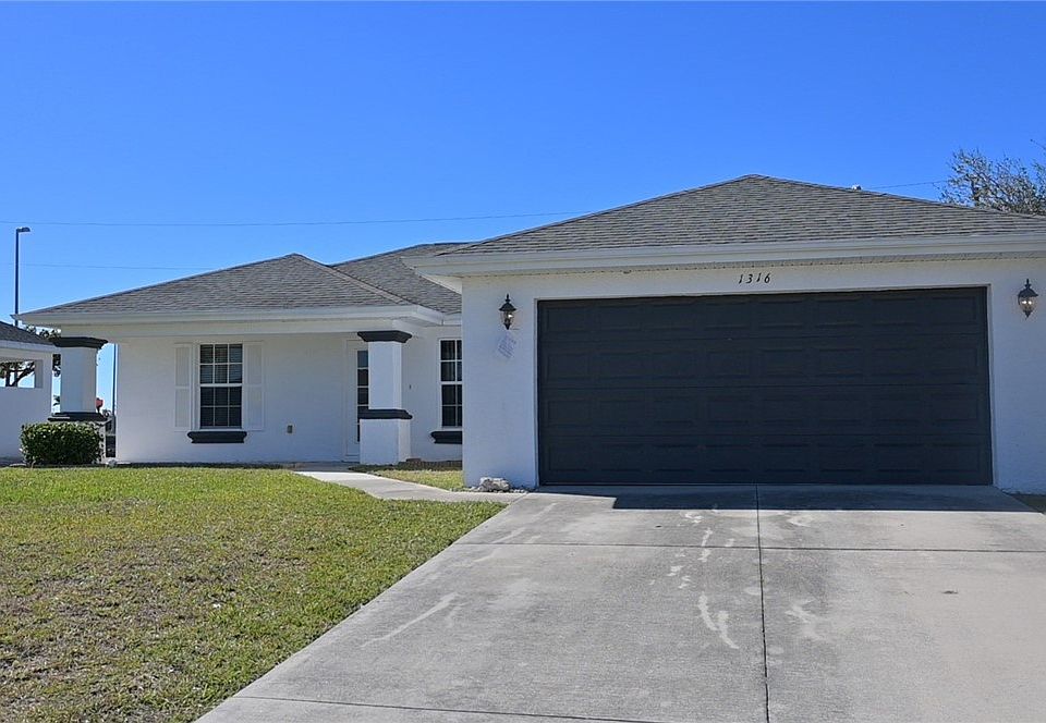 1st image of 1316 NE 16th Pl