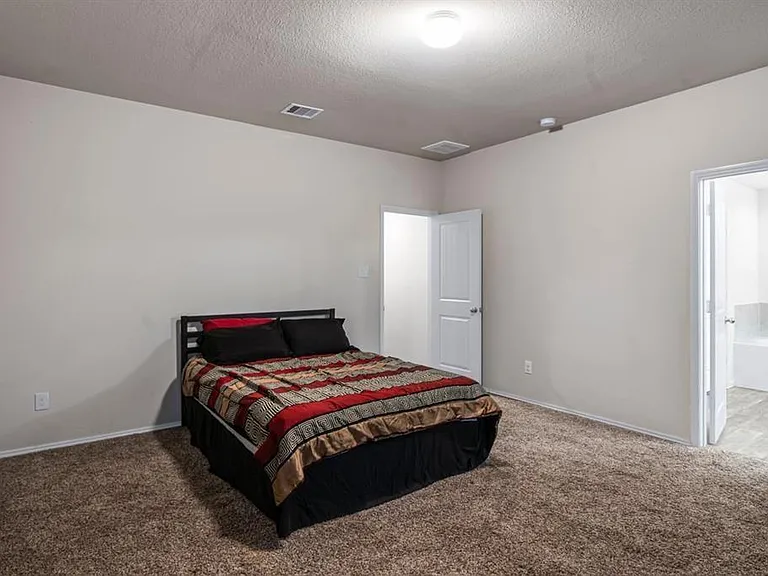 518 Poppy Field Ct — Photo 17