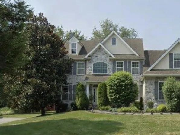10 Springhouse Ln, Havertown, PA 19083