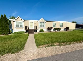 4942 Abrams Dr, Muscatine, IA 52761