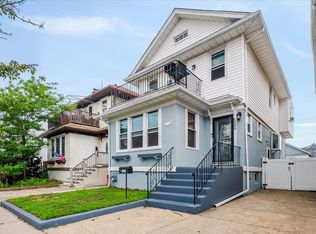 365 W Hudson St, Long Beach, NY 11561