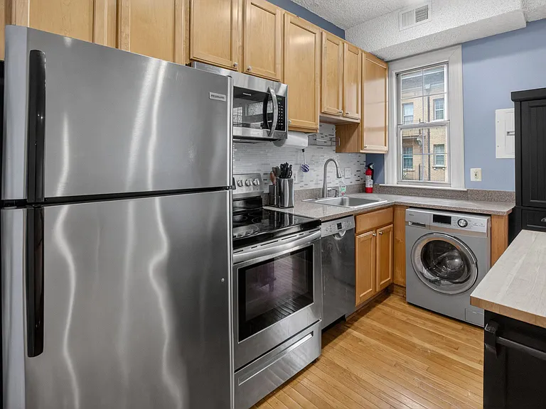 1401 Columbia Rd NW #319 — Photo 5