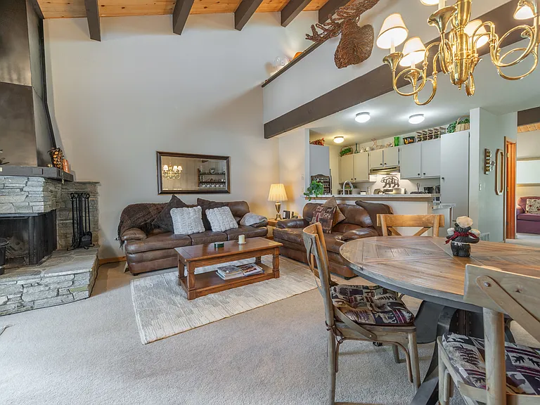 1001 Commonwealth Dr #252 — Photo 4