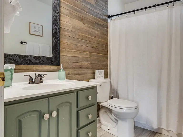 Bathroom 2