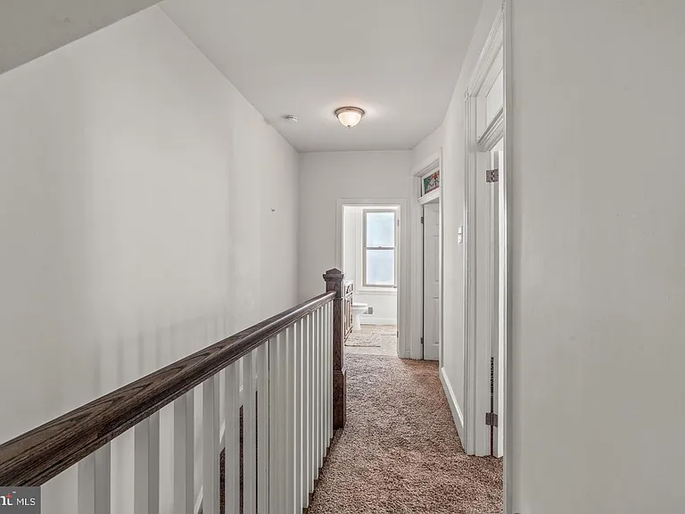 4637 Melrose St — Photo 35