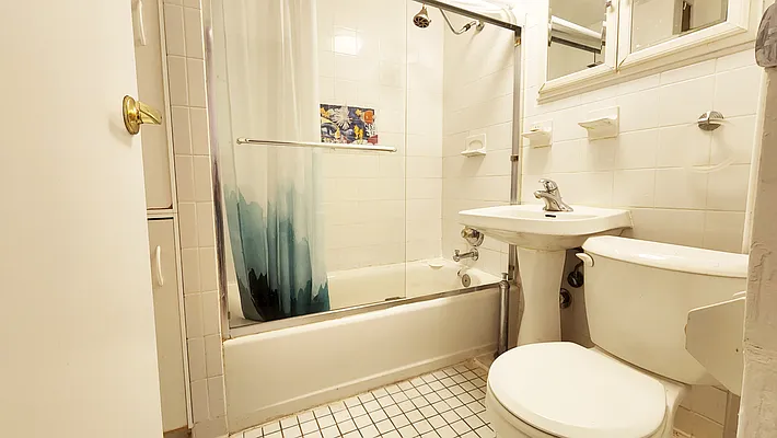 Rented by Voro New York | media 22
