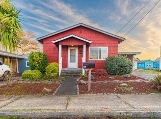 941 4th Ave, Seaside, OR 97138