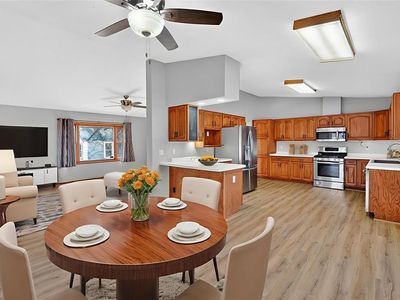 3021 E 29th St, Des Moines, IA, 50317