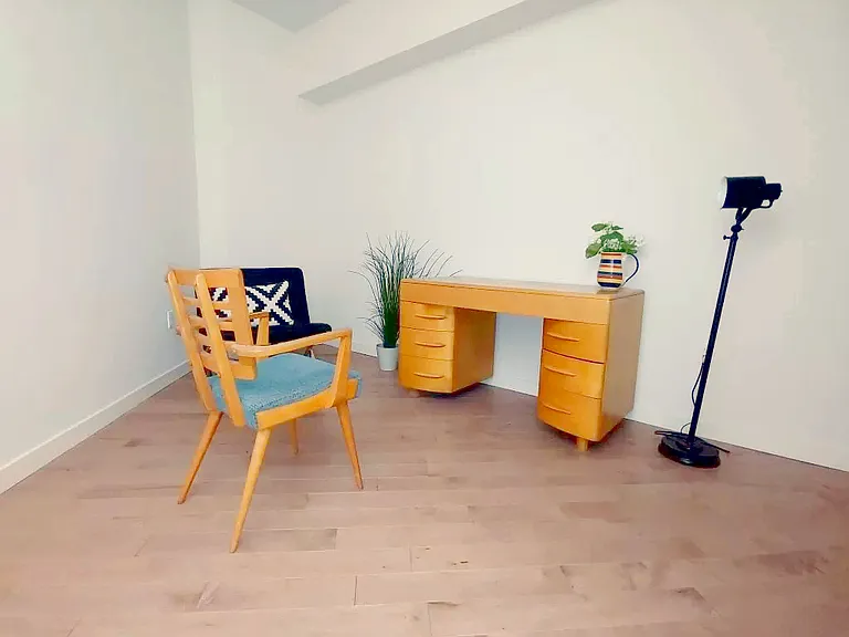 654 N Virgil Ave #214 — Photo 8