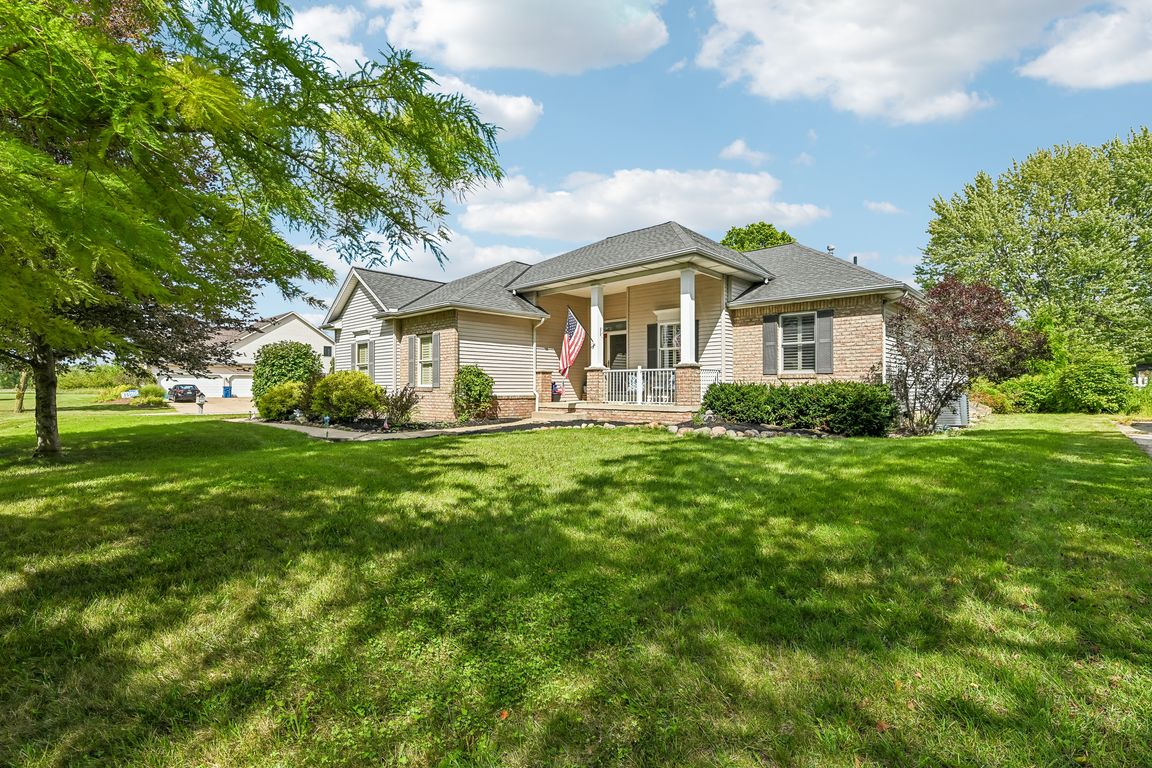 Cornerstone Ave-S2508-002.jpg