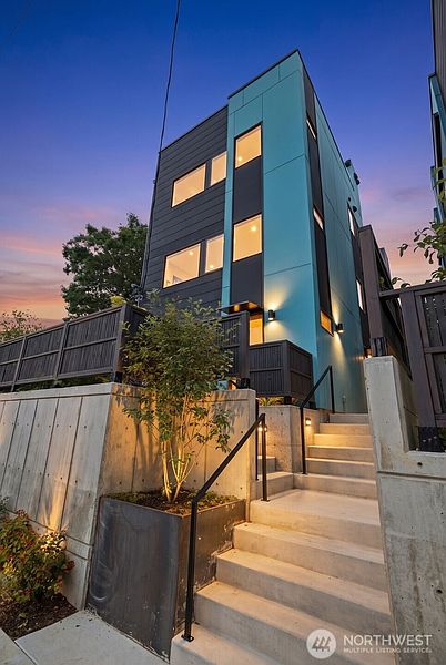 2nd image of 4521 35th Avenue S