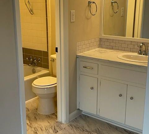 Master Bath. Fresh Remodel