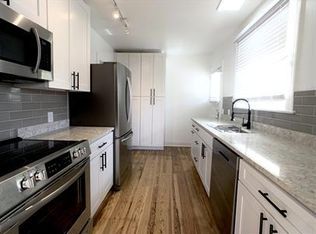 822 1st St, Neptune Beach, FL 32266