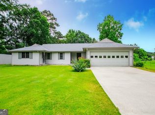 65 Pine Haven Ct, Carrollton, GA 30116