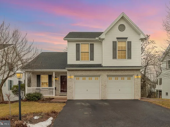 124 Lakeside Dr, Lewisberry, PA 17339