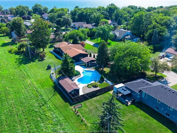 146 Gloucester Dr, Essex, ON N0R 1G0