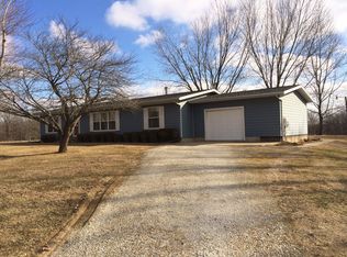 531 Rr 1, Herrick, IL 62431