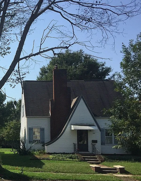 105 E Union Ave photo 1