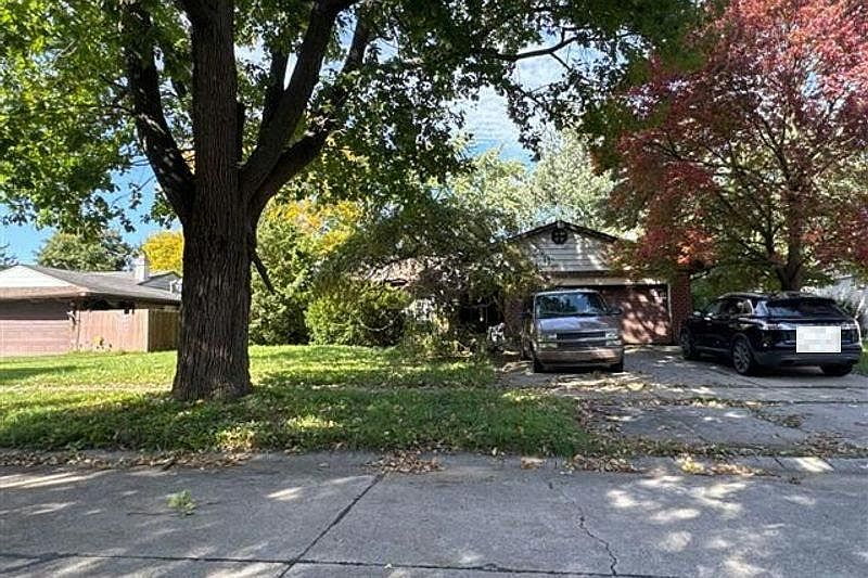 1st image of 4304 Bristol Dr