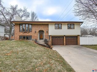 4511 Kirkwood Dr, Lincoln, NE 68516