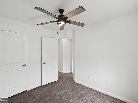 5th image of 418 Charles Ave