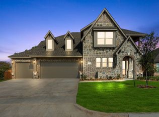 113 Sycamore St, Mesquite, TX 75181