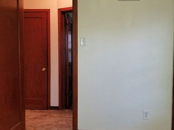 5th image of 8307 Richard Ave