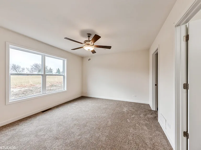 29 Olympus Dr — Photo 6
