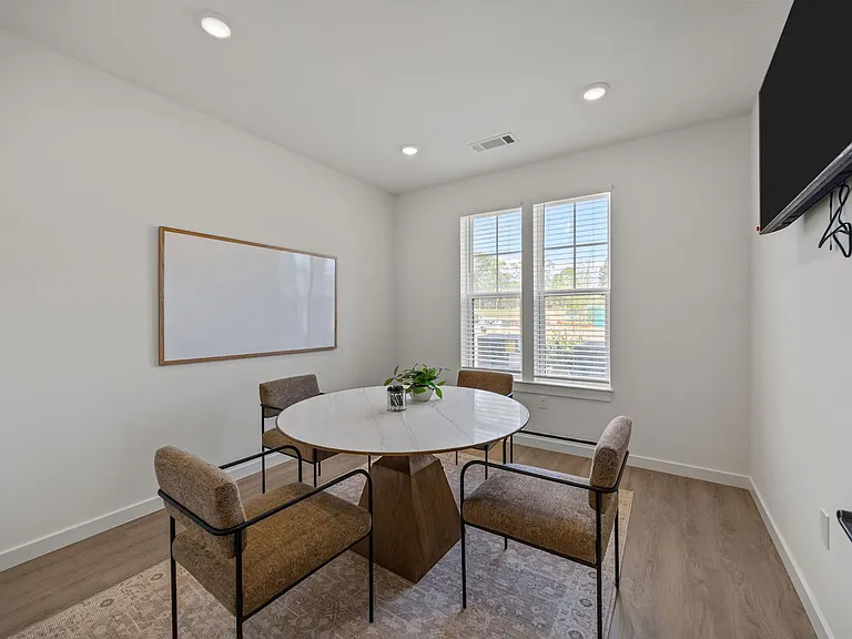 Midland Pointe at Lake Norman — Photo 18