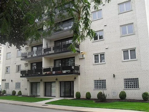 8035 Oconnor Dr APT 2D photo 1