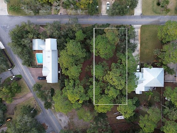 2nd image of LOT 10 Bay Circle Dr
