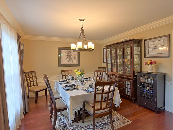 4th image of 516 Oriole Dr