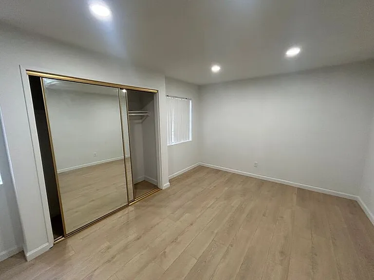 456 Myrtle St #12 — Photo 5
