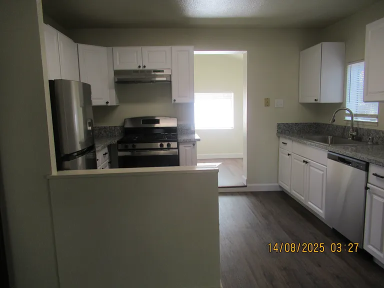 5125 Meyers St — Photo 4