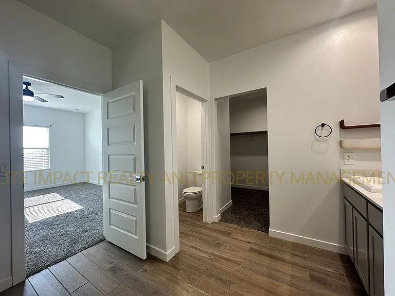 11112 S Weismann Dr — Photo 23
