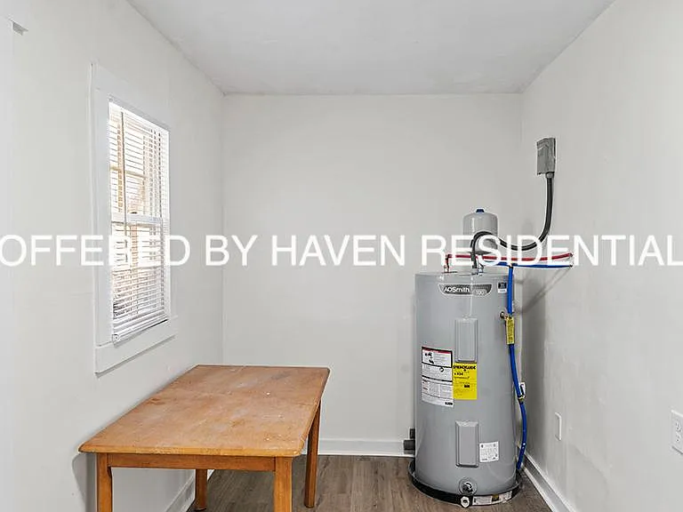 423 Church St NW — Photo 26