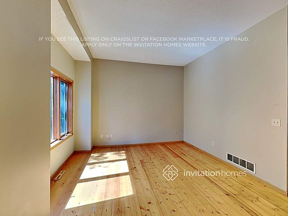 5th image of 150 Saint Croix Ave E